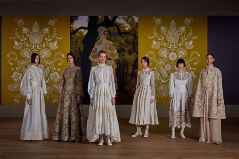 In Pictures: Dior Pays Homage to Ukrainian Folklore and Artist 